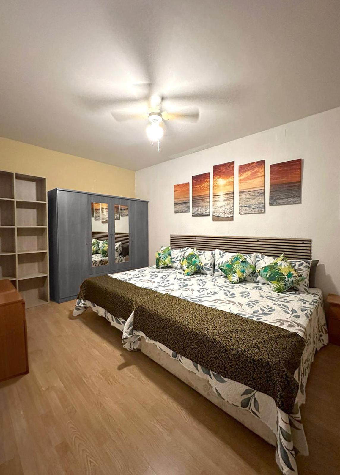 Puerta Del Sol Carretas Apartaments & Rooms Madrid Bagian luar foto