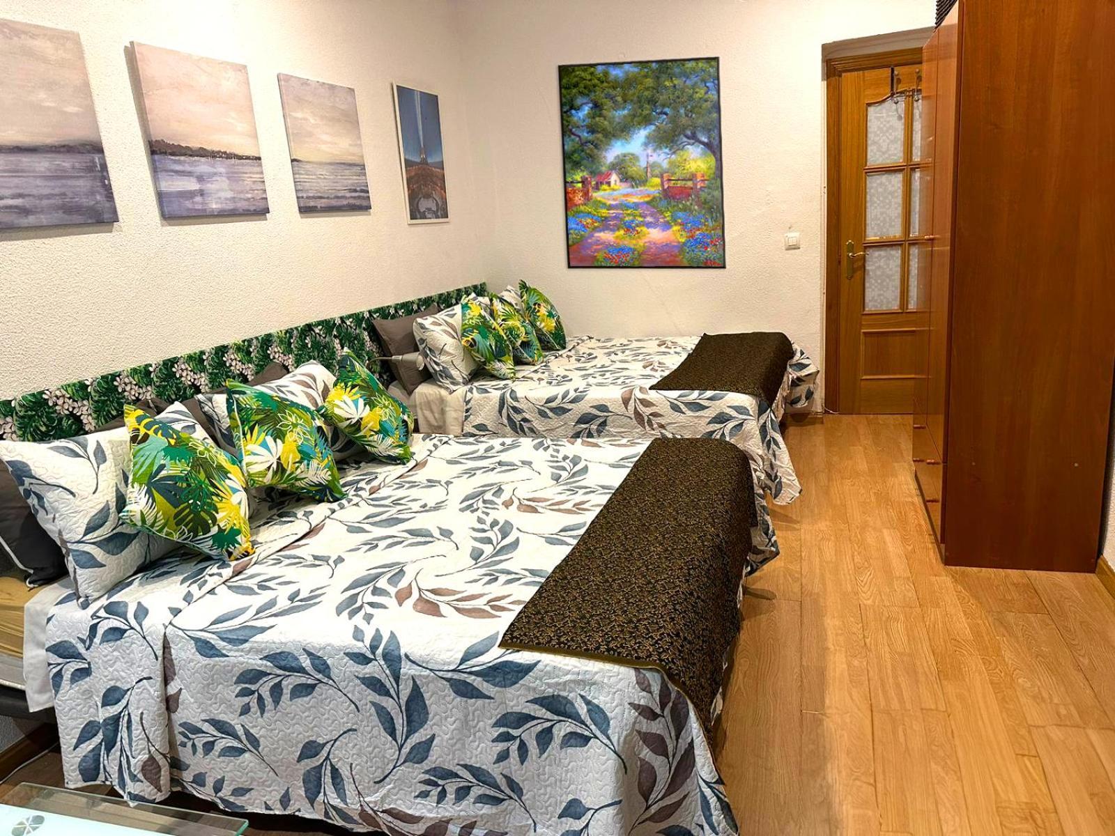 Puerta Del Sol Carretas Apartaments & Rooms Madrid Bagian luar foto
